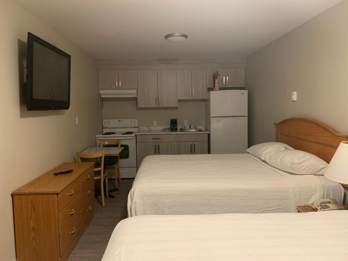 Blue Stream Motel Вернон Екстер'єр фото