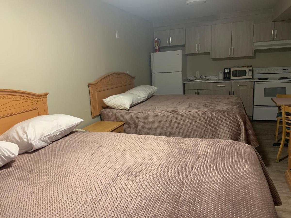 Blue Stream Motel Вернон Екстер'єр фото