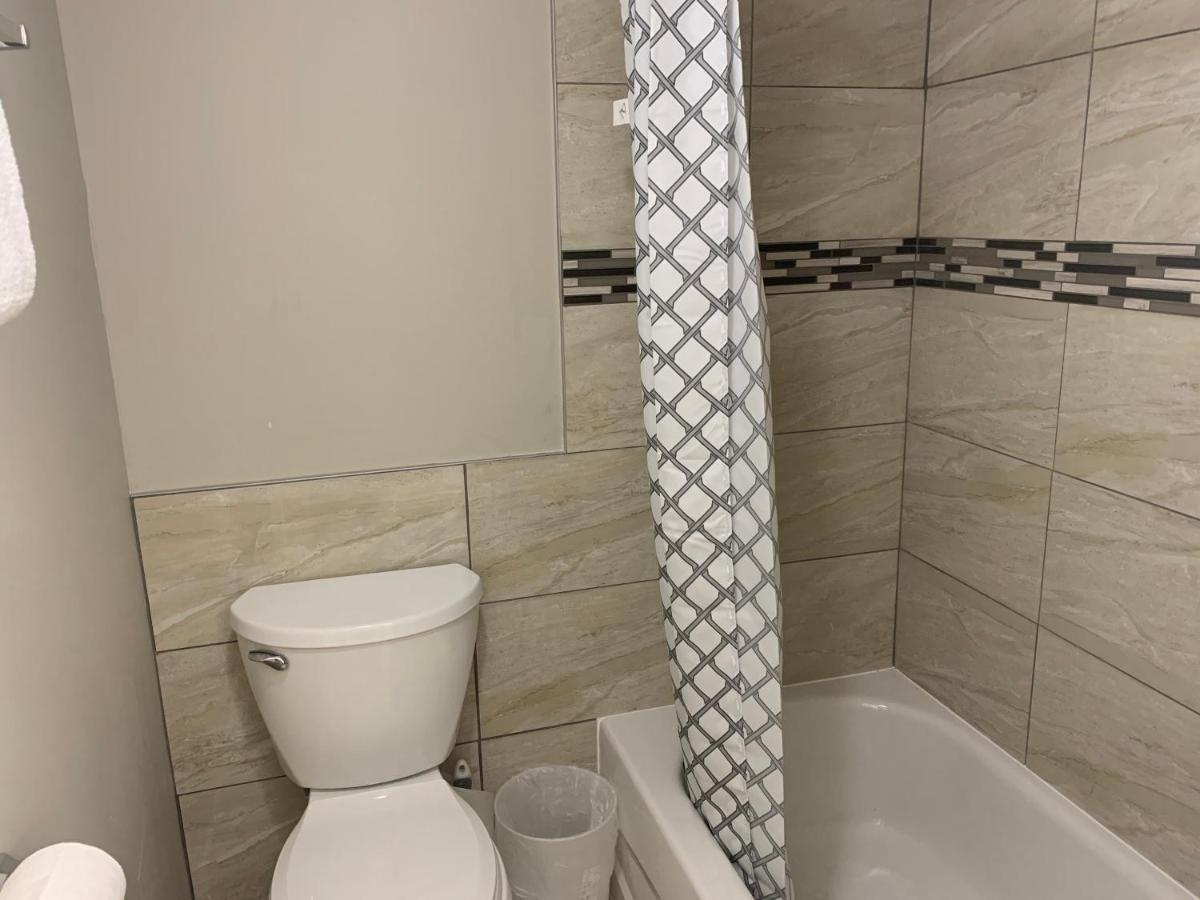 Blue Stream Motel Вернон Екстер'єр фото