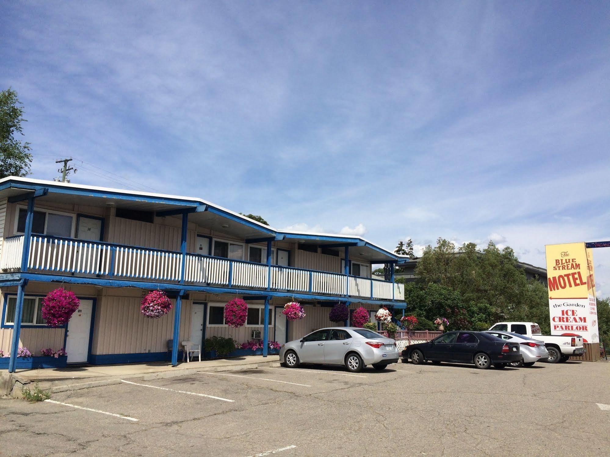 Blue Stream Motel Вернон Екстер'єр фото